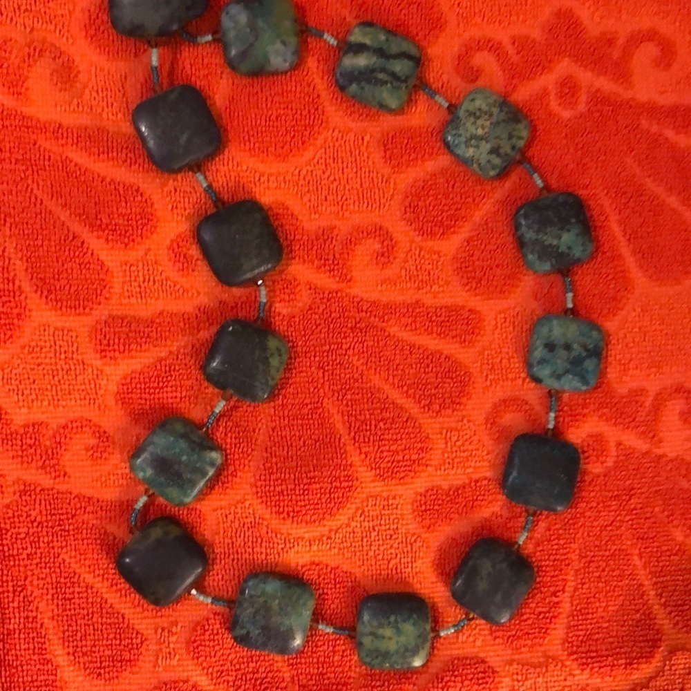 GORGEOUS Stone Necklace​